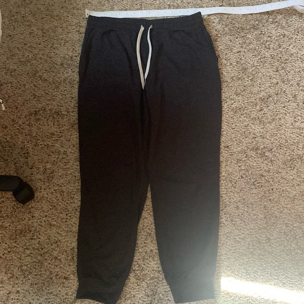 Vuori joggers grey med